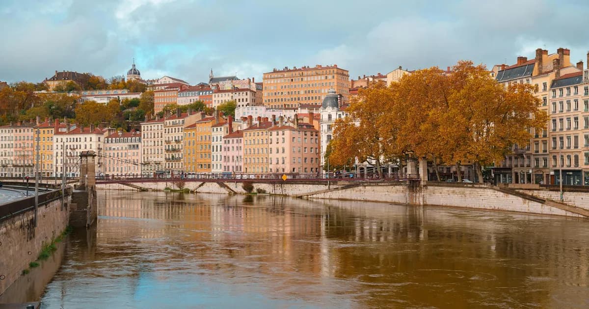 LOA voiture particulier Lyon : 8 avantages concrets en 2026